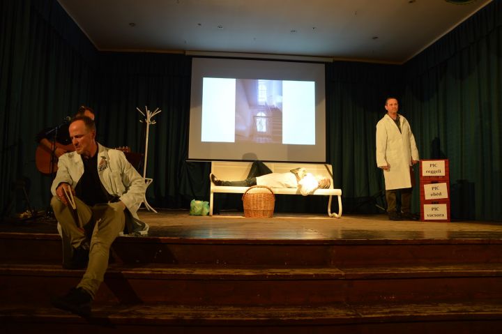 A padon - apa születik A padon - apa születik