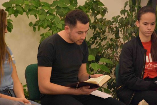 Kárpát-medencei Ifjúsági Imaéjjel