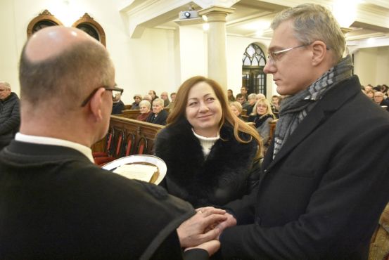 Óévzáró istentisztelet - Jubiláló házaspárok megáldása Óévzáró istentisztelet - Jubiláló házaspárok megáldása