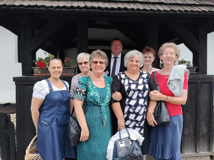 Kézzel végzett igehirdetés - A kórházi imakör kirándulása