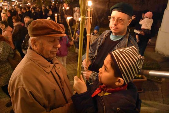 Fáklyás felvonulás a reformáció napján