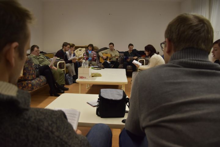 Fiatal felnőttek alkalma