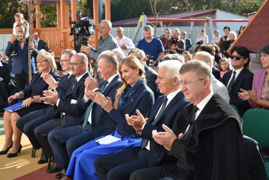 Óvodák átadása Óvodák átadása