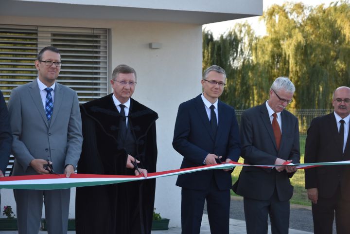 Református óvodákat avattak Nyíregyházán