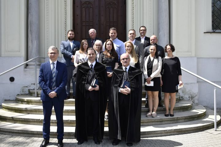 A kegyelemtől indulunk el az újjászületésig. - Felnőttek konfirmáltak gyülekezetünkben