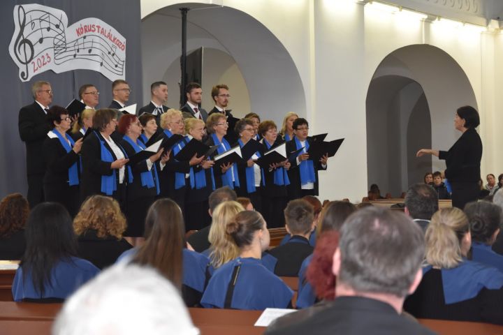 Az éneklés öröme - beszámoló kórusunk életéről