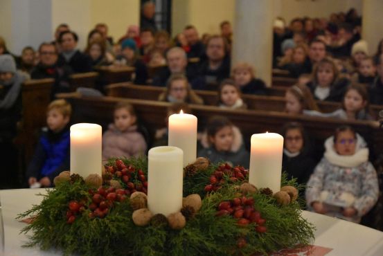 Hittanos karácsony Hittanos karácsony