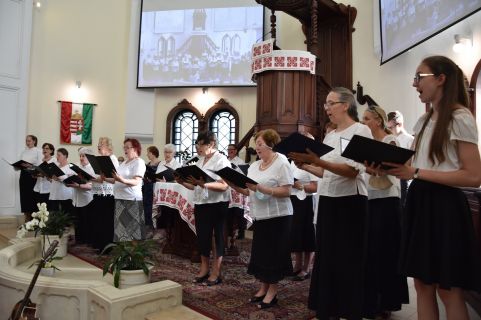 Évzáró zenés áhítat