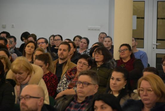 Szülők iskolája 3. óra - Pécsi Rita előadása