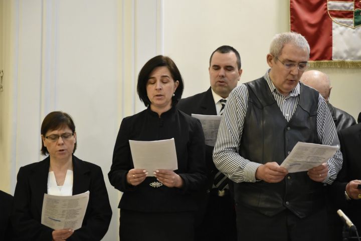 Nagypénteki passiós istentisztelet Nagypénteki passiós istentisztelet