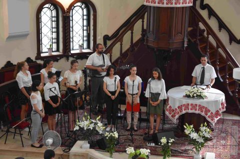 Ifjúsági istentisztelet Nyíregyházán