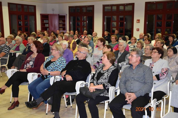 Egyházmegyei csendeshét Berekfürdőn Egyházmegyei csendeshét Berekfürdőn