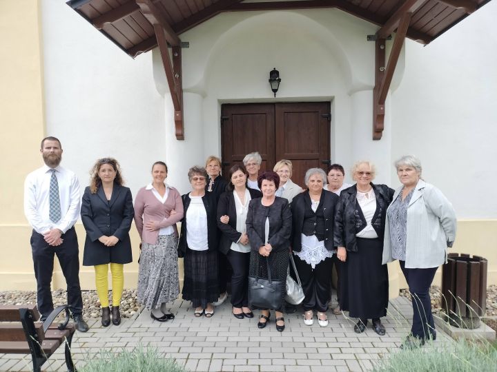 Imaköri szolgálat a határ két oldalán