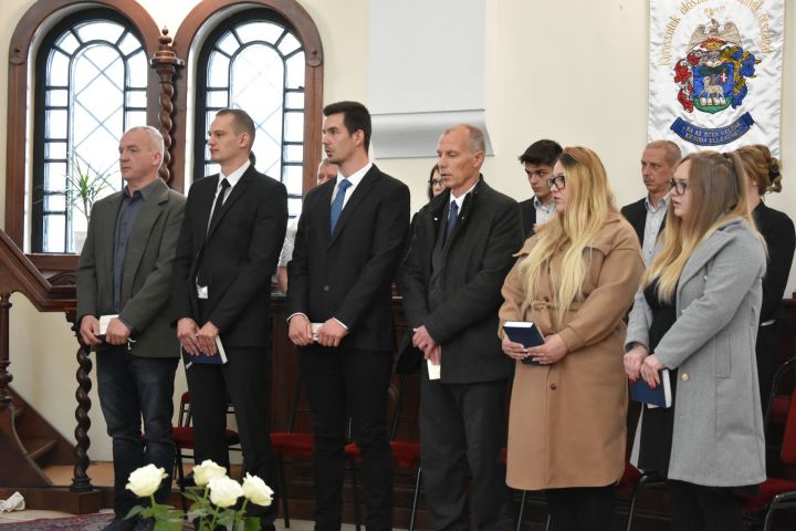 Felnőttek keresztelése és konfirmációja