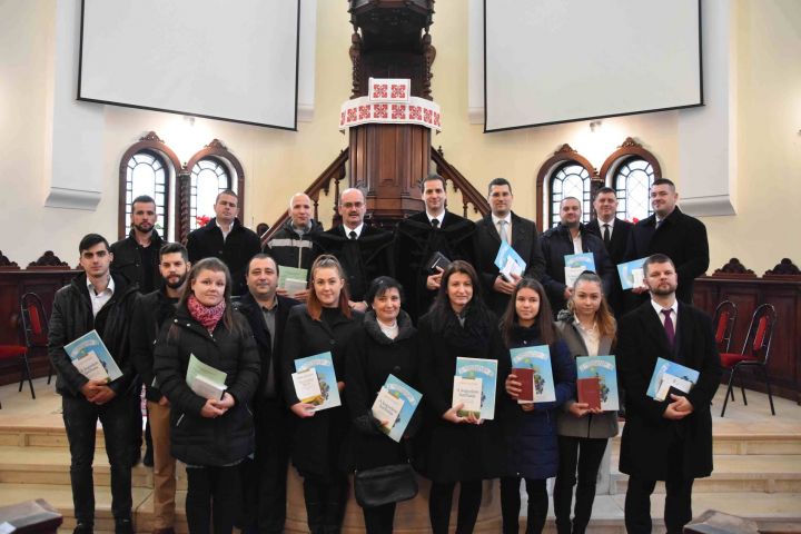 Felnőttek konfirmációja Felnőttek konfirmációja