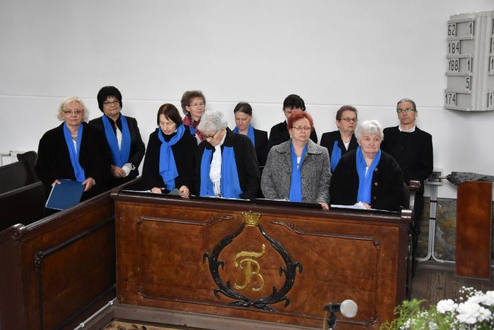 Énekkari szolgálat Mezőgecsén Énekkari szolgálat Mezőgecsén